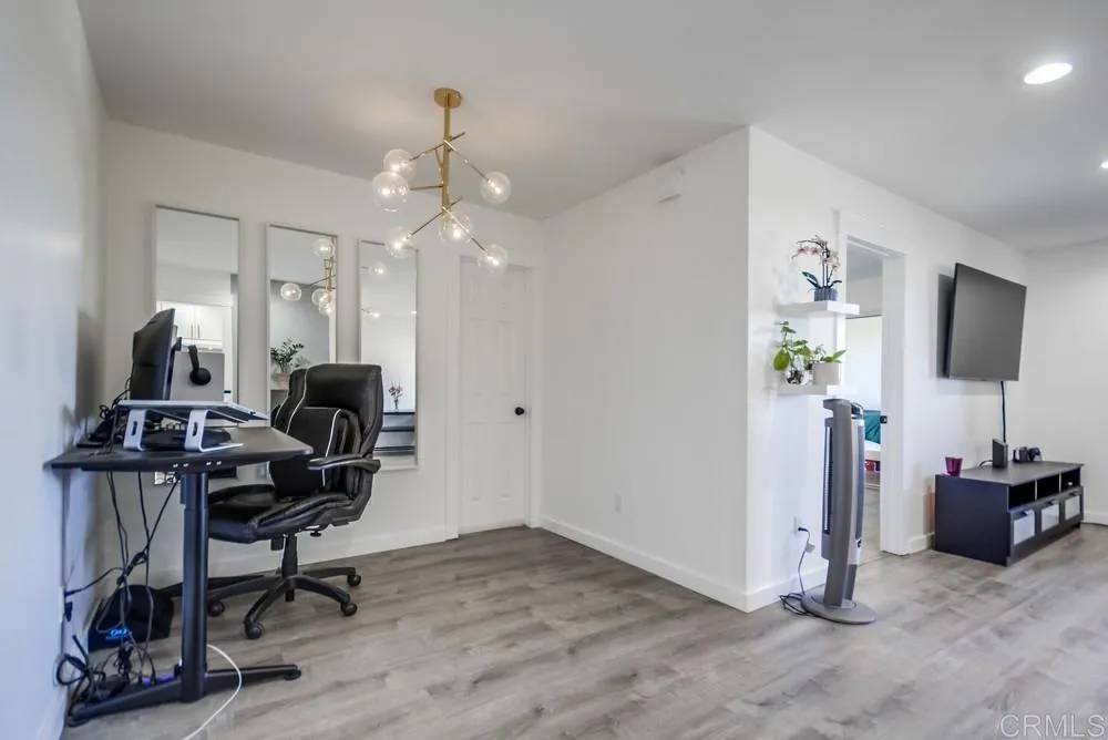 San Diego, CA 92119,6930 Hyde Park Drive #218