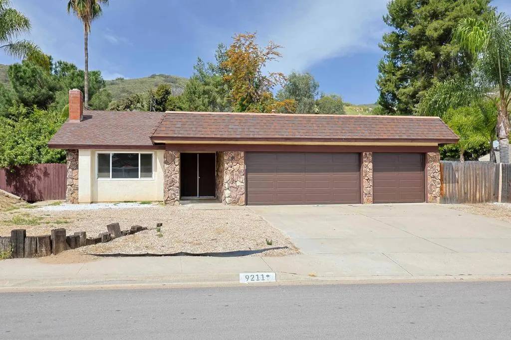 Lakeside, CA 92040,9211 Calle Lucia
