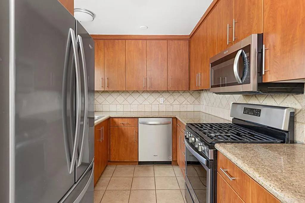 Imperial Beach, CA 91932,575 7th st ##203