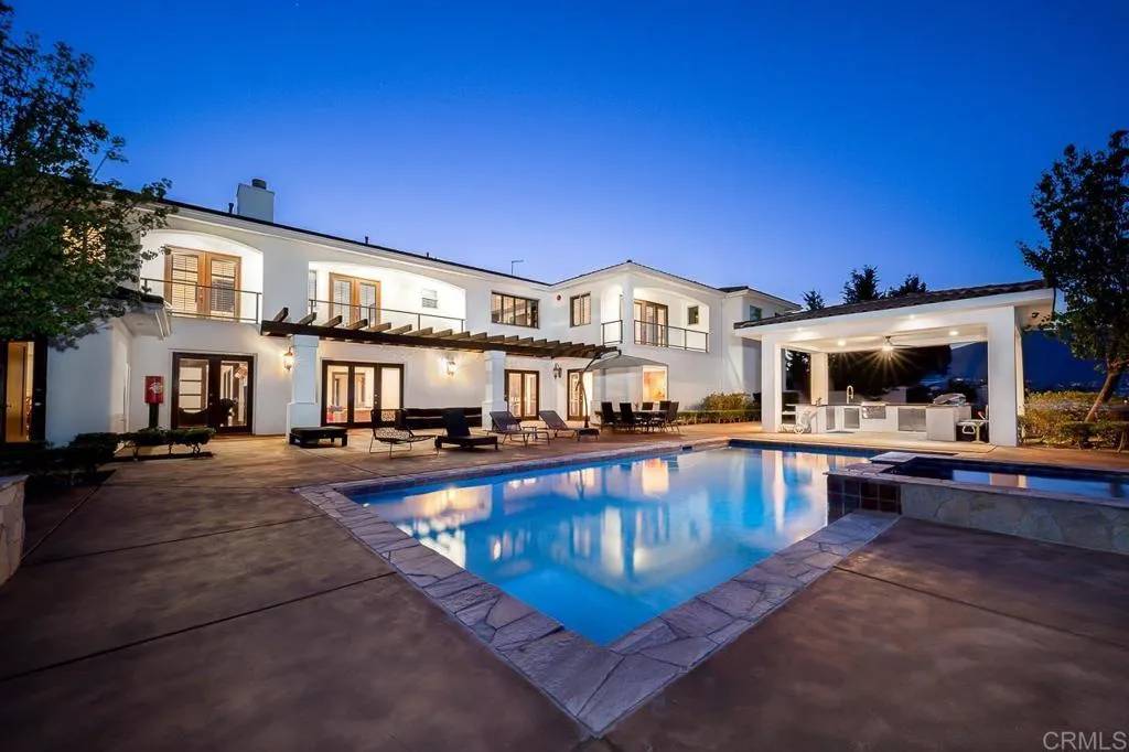 Chula Vista, CA 91914,2910 Gate Thirteen Place