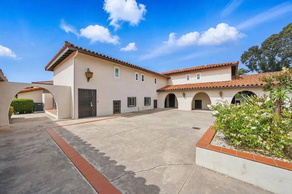 Rancho Bernardo (san Diego), CA 92128,12234 Rancho Bernardo Rd #A