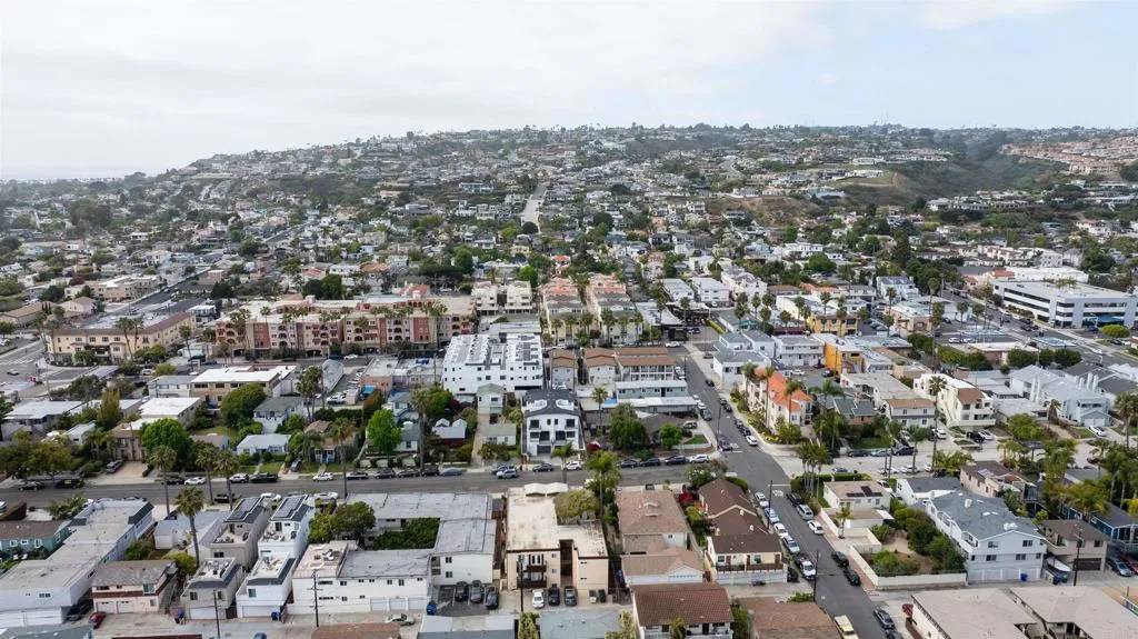 San Diego, CA 92109,901 Sapphire Street