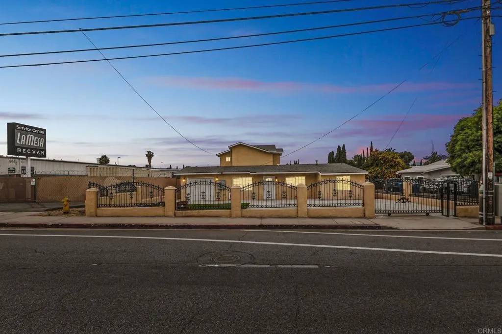 El Cajon, CA 92021,647 Greenfield Drive