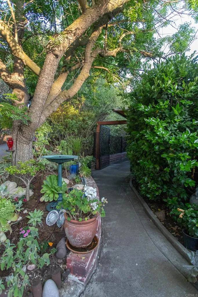 Spring Valley, CA 91978,3216 Fair Oaks Ln