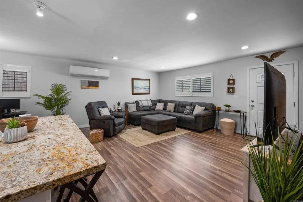 Santee, CA 92071,9181 Bloomdale Street