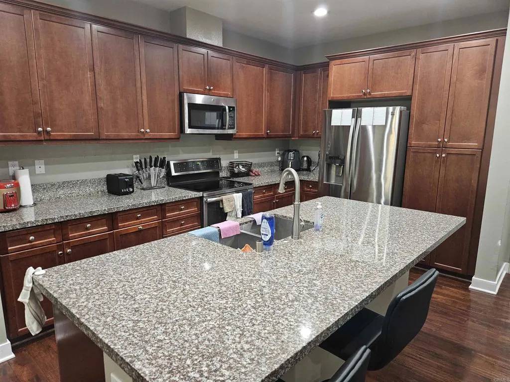 Santee, CA 92071,7508 EAGLE Drive