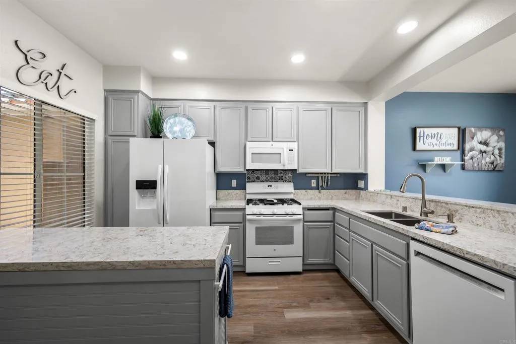 Chula Vista, CA 91914,2224 LAGO VENTANA
