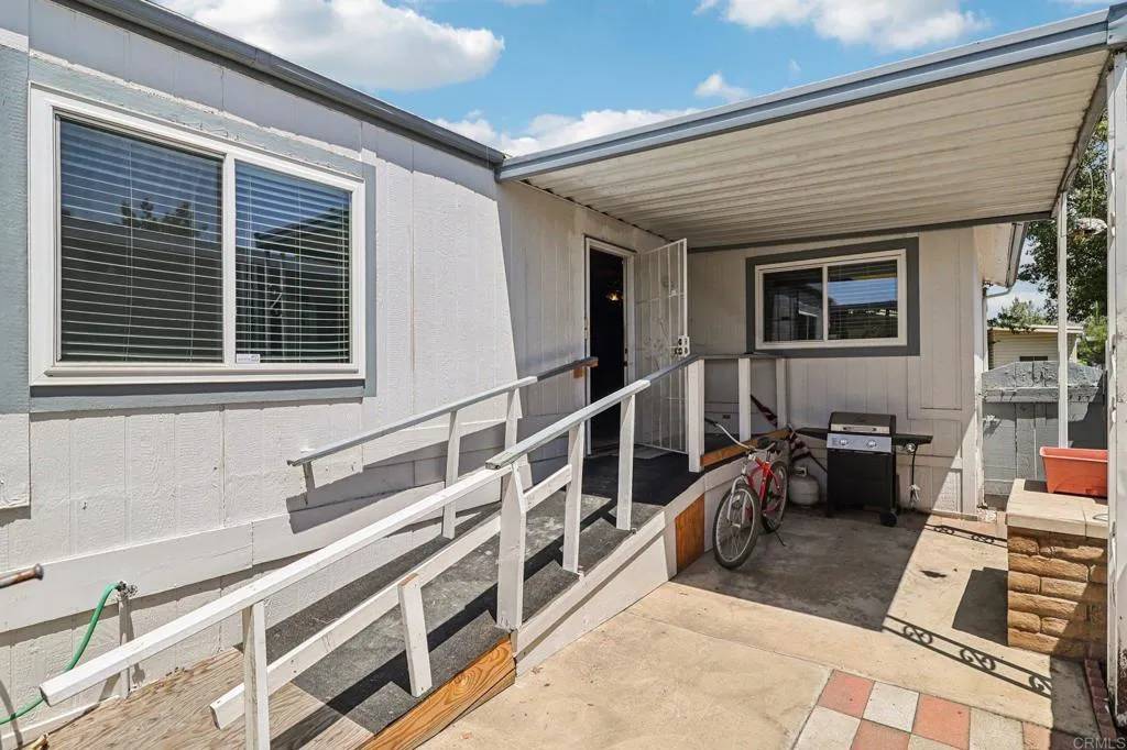 Santee, CA 92071,9255 N Magnolia #SPC 98