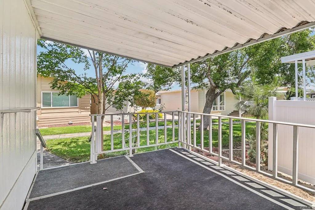 Santee, CA 92071,9255 N Magnolia #SPC 98