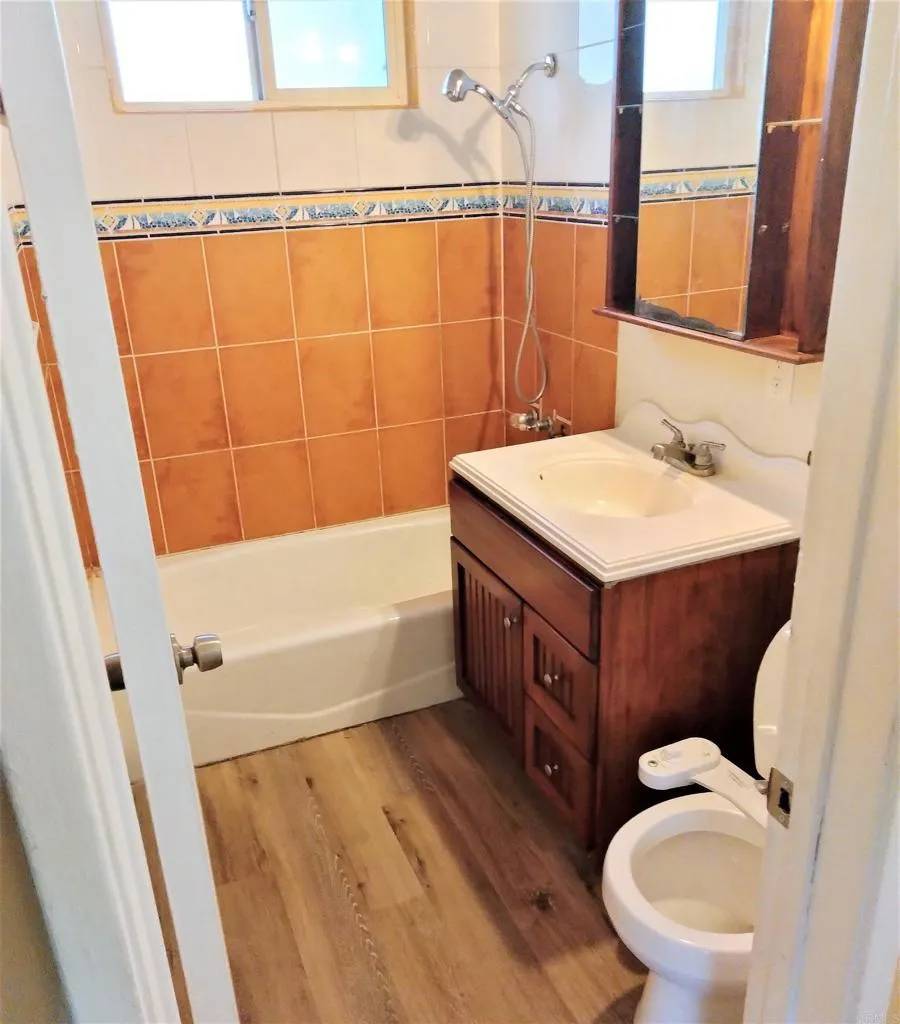 San Diego, CA 92123,2854 Greyling Drive