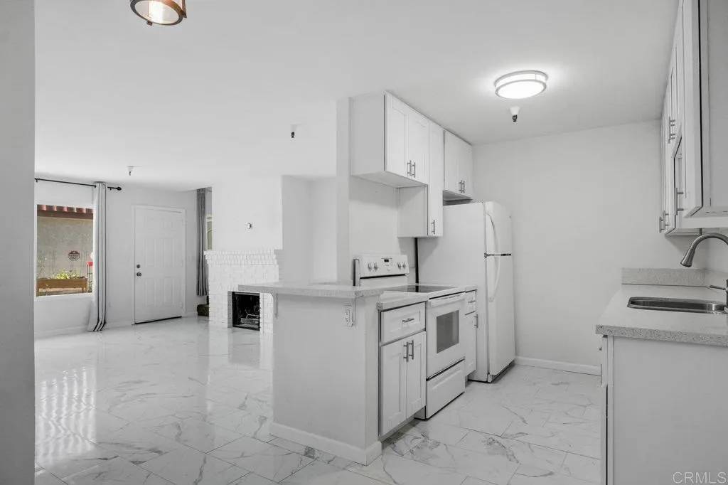 San Diego, CA 92116,3050 Suncrest Dr. #7