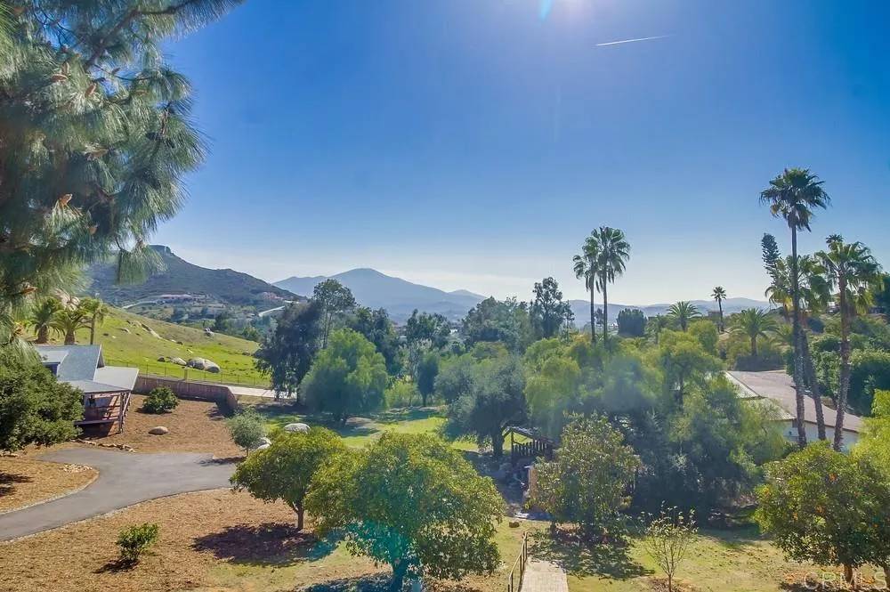 El Cajon, CA 92019,1050 Vista Sierra Drive