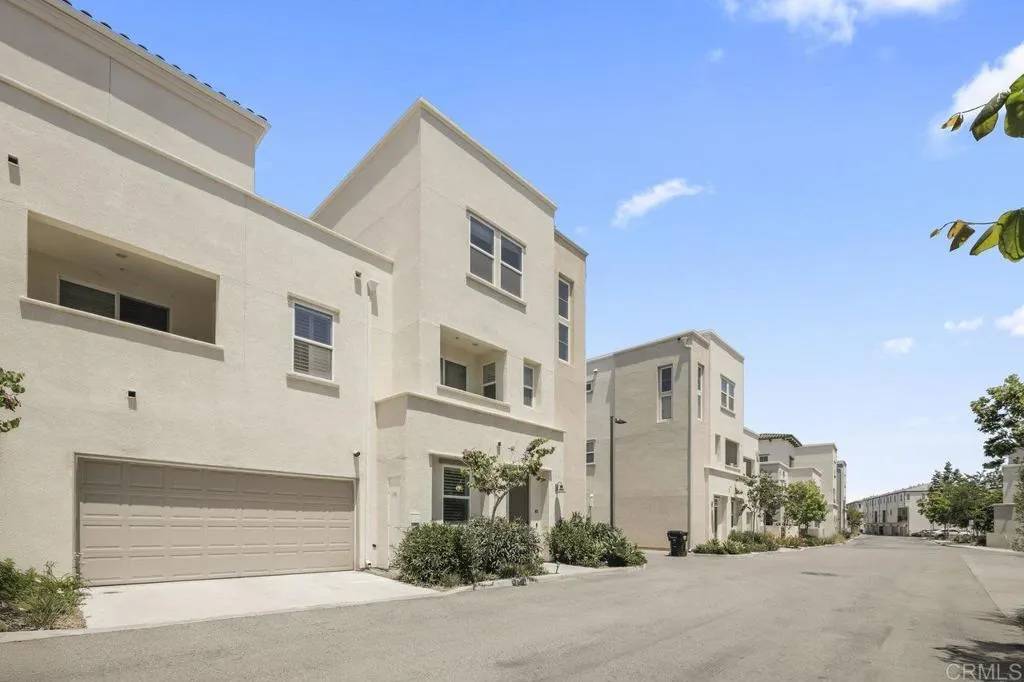 San Diego, CA 92154,5140 Calle Sand Arch #61