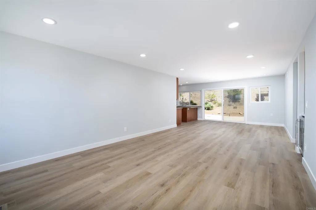 Poway, CA 92064,13050 Tuscarora Drive