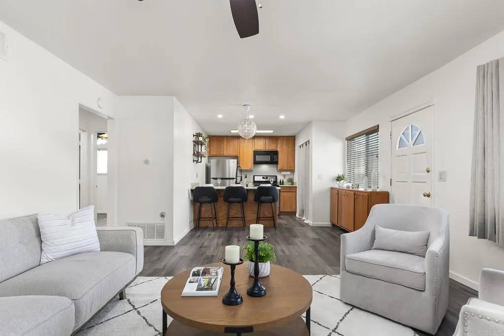 Santee, CA 92071,9838 Mission Vega Drive ##1