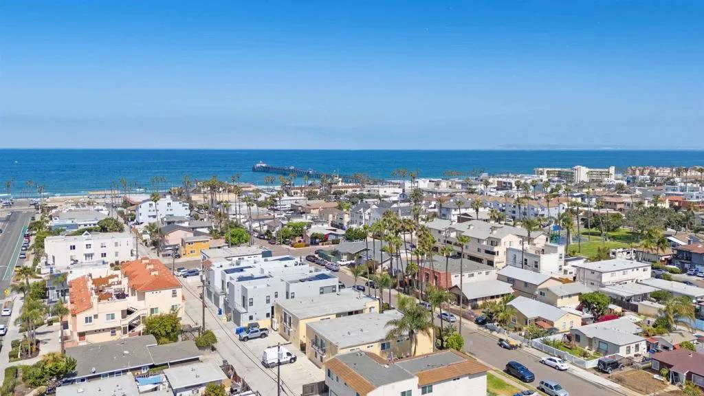 Imperial Beach, CA 91932,239 Ebony Avenue #4