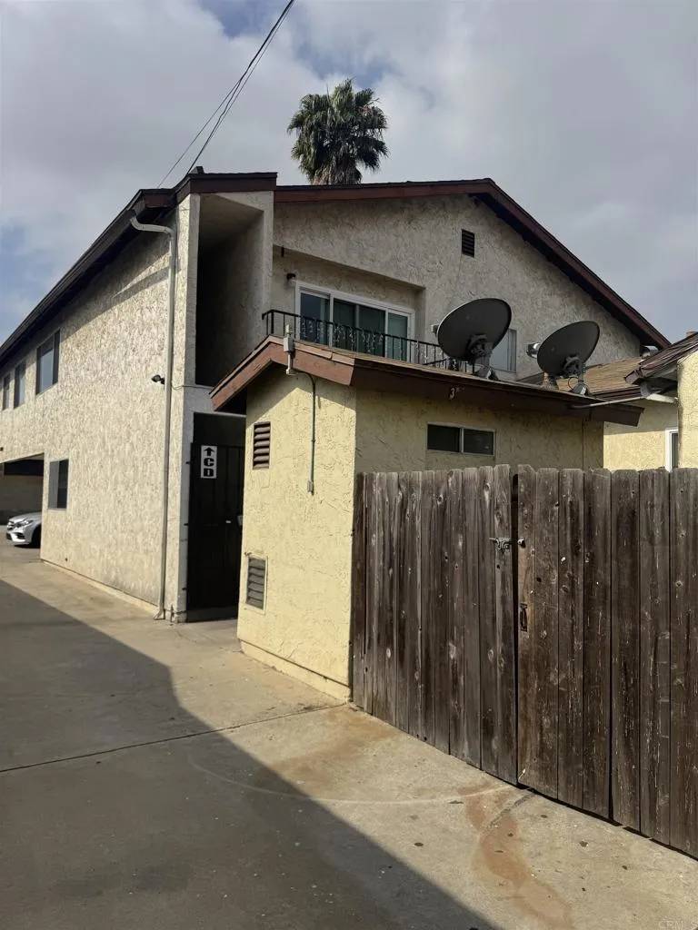 Chula Vista, CA 91910,384 I Street
