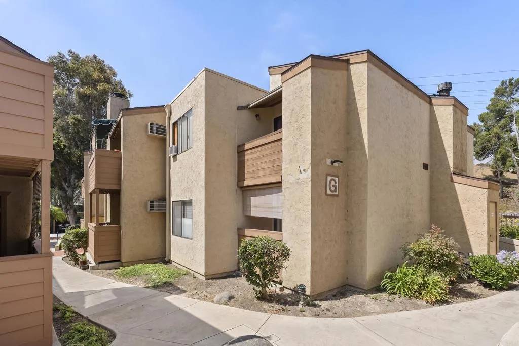 Bonita, CA 91902,2920 Briarwood Rd #G11