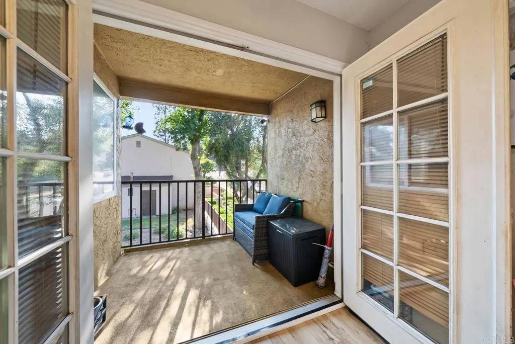 El Cajon, CA 92020,1280 W Main Street #42