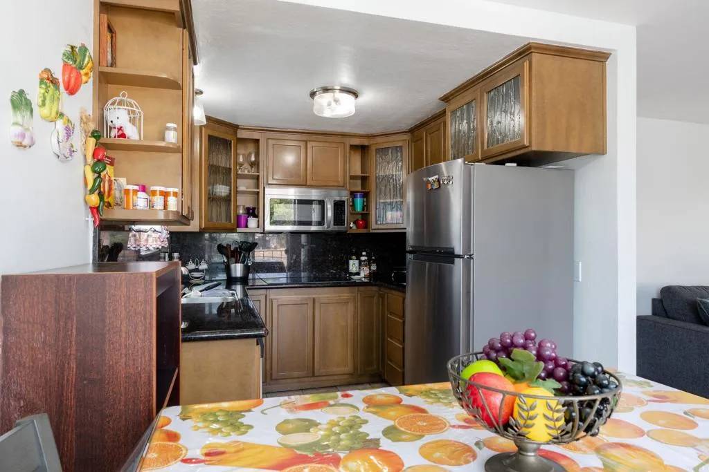 San Diego, CA 92105,4161 Winona Avenue #10