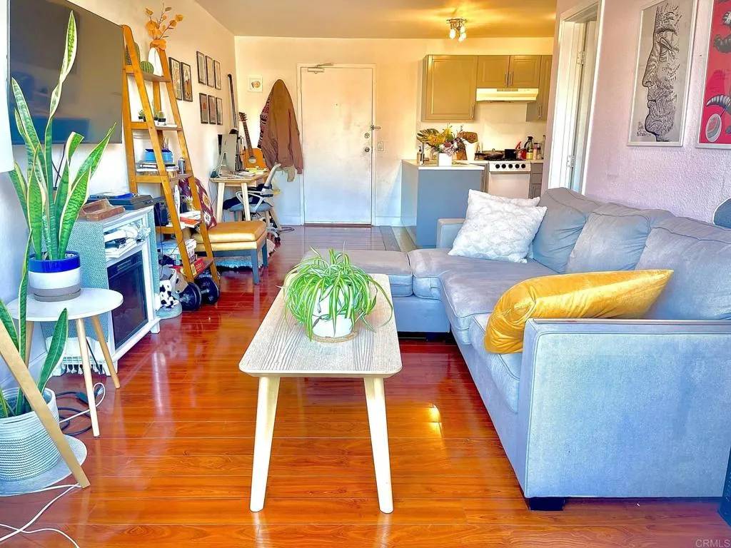 San Diego, CA 92102,3029 Broadway #22