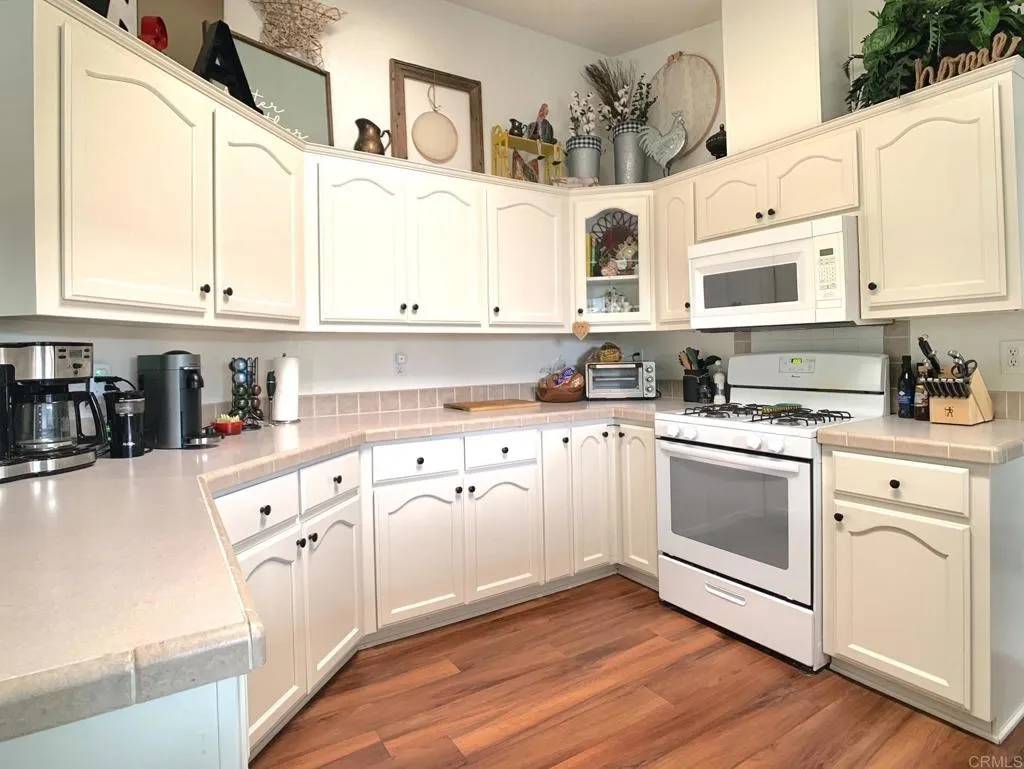 San Diego, CA 92105,2003 Bayview Hts #105