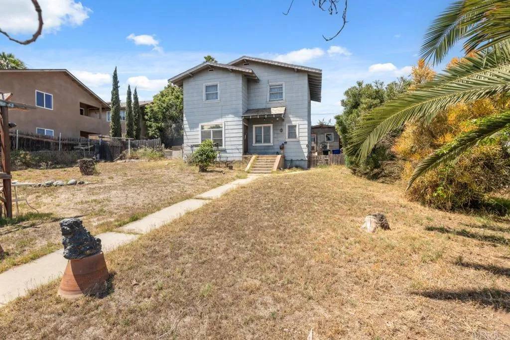 San Diego, CA 92102,3046 Island Ave