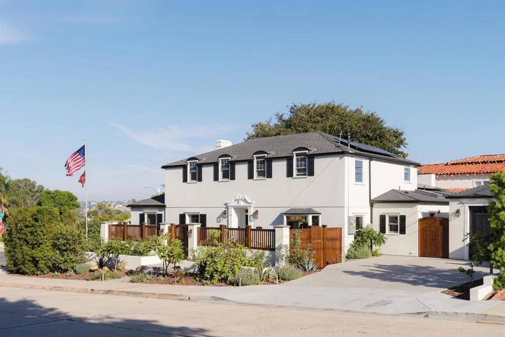 San Diego, CA 92106,2675 Clove Street