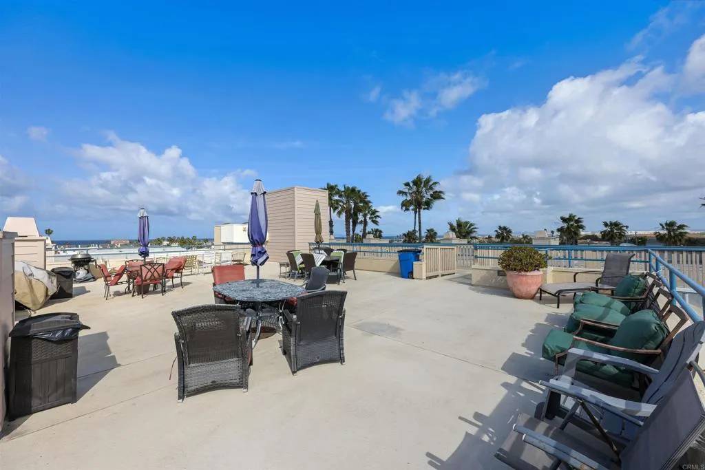 Imperial Beach, CA 91932,270 Dahlia Avenue #7