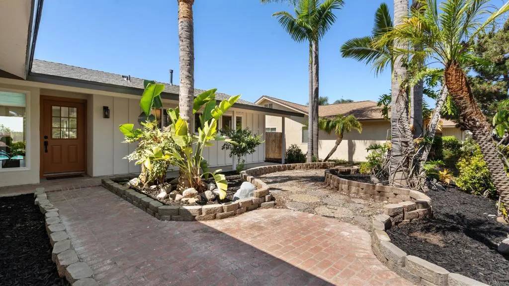 San Diego, CA 92119,8865 Highsmith Lane