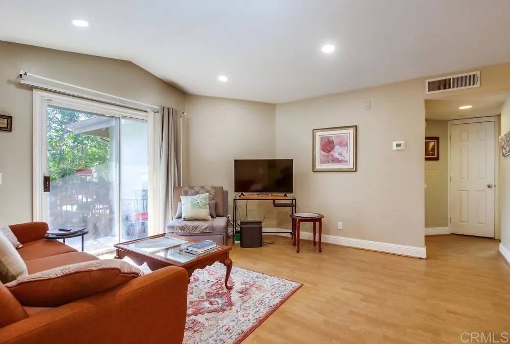 Lemon Grove, CA 91945,3635 Grove Street #268