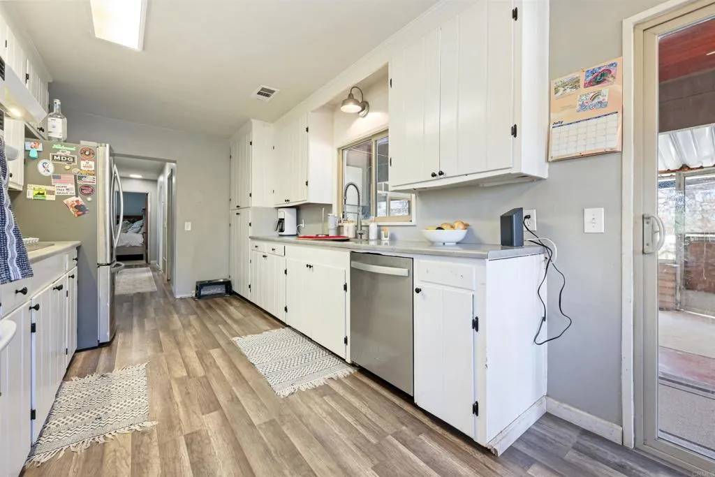 Alpine, CA 91901,1831 Green Acres Drive