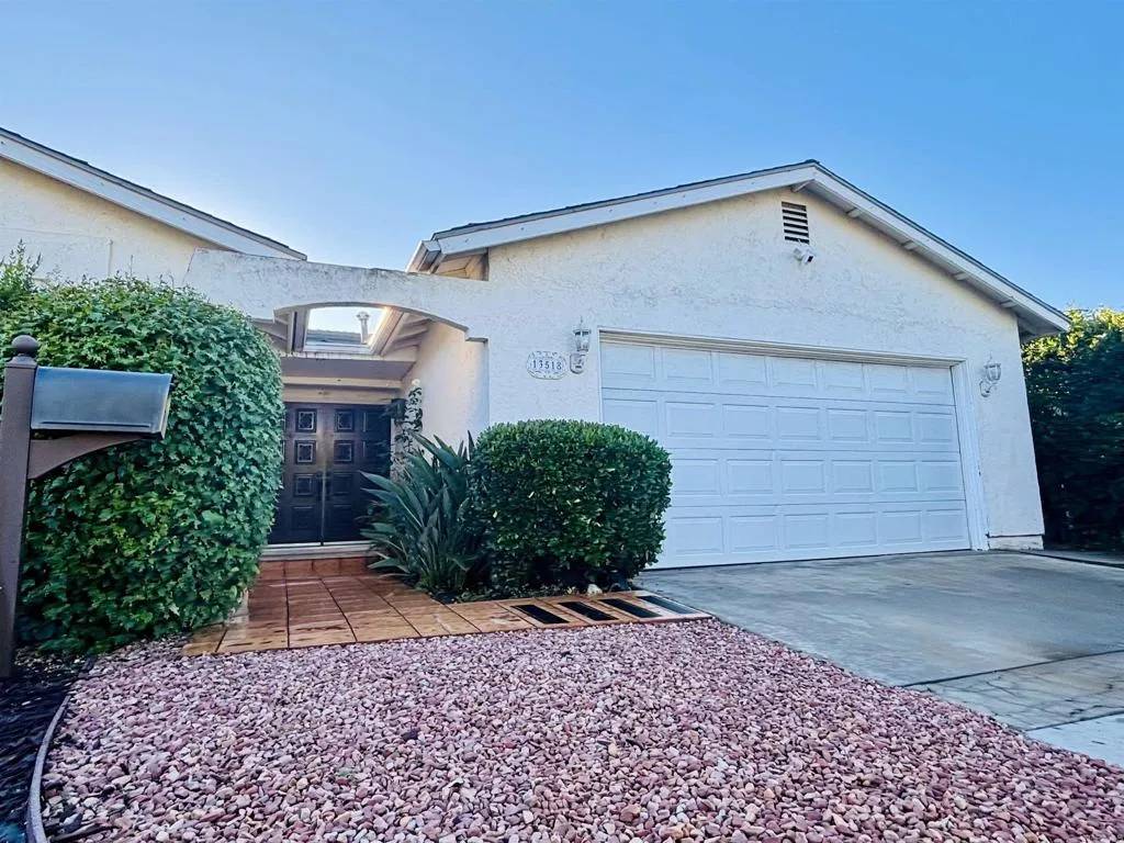 El Cajon, CA 92021,13518 Avenida Del Charro