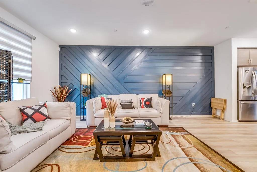 San Diego, CA 92154,5261 Beachfront Cove Street ##174