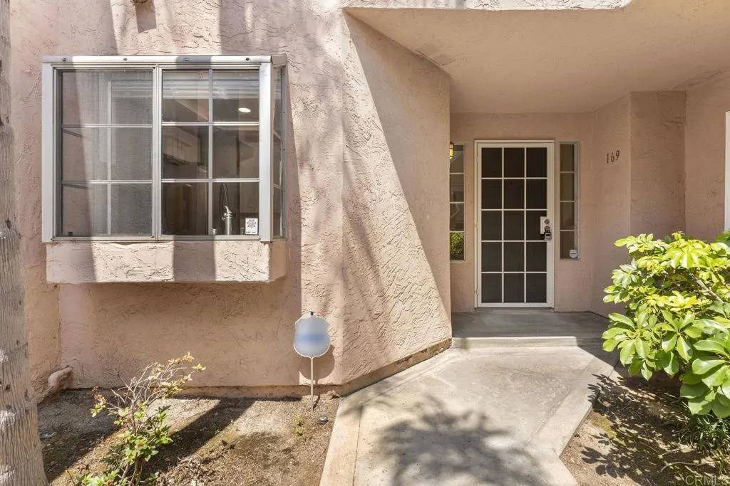 El Cajon, CA 92019,12032 Calle De Medio #169