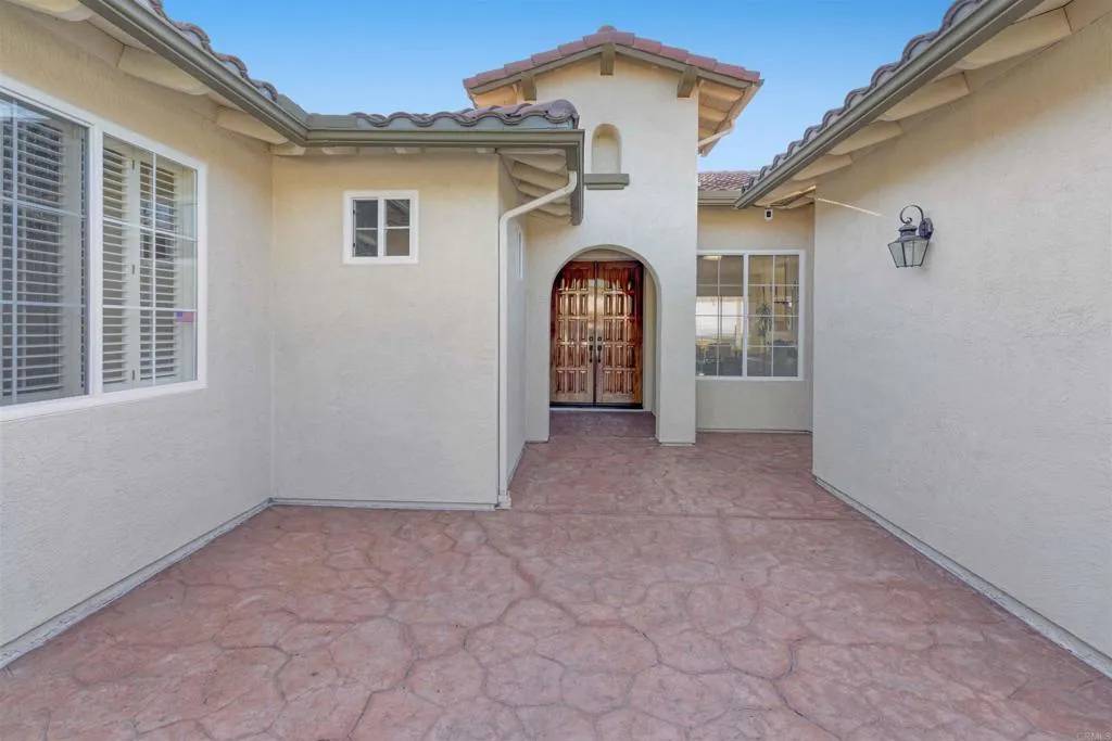 Chula Vista, CA 91910,837 Calle Lagasca