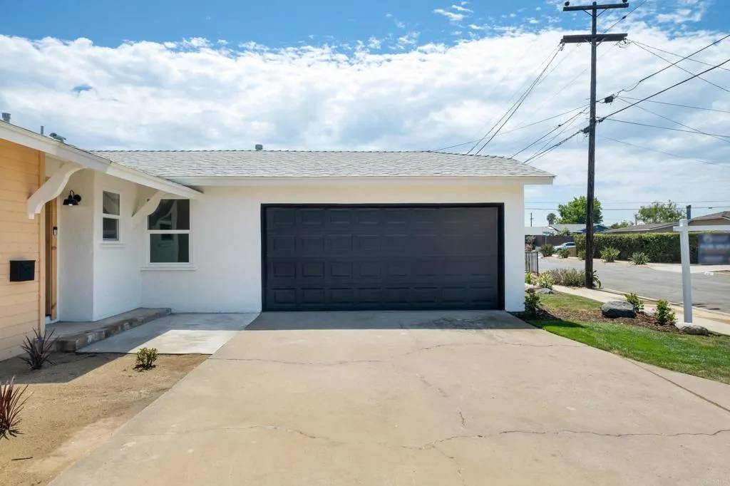 San Diego, CA 92117,4936 Mount Elbrus Drive