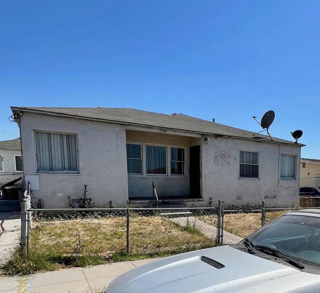 San Diego, CA 92114,5245 Churchward Street