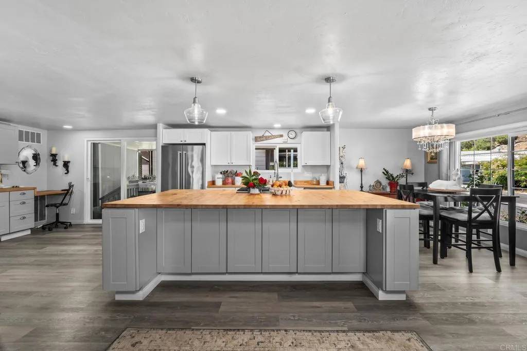 Valley Center, CA 92082,28890 Lilac #184