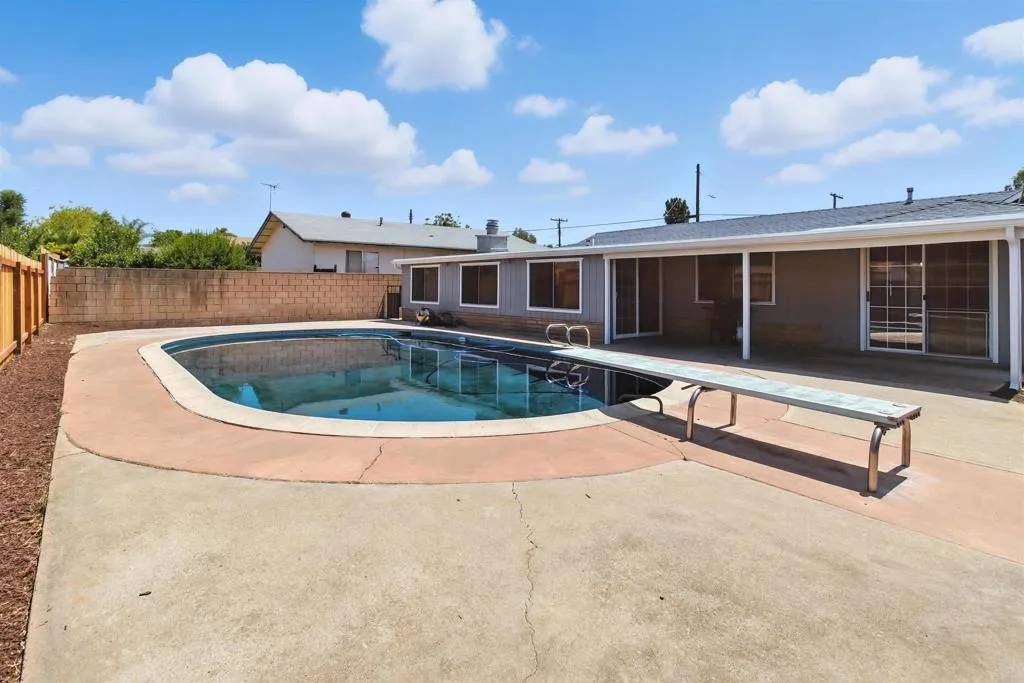 Santee, CA 92071,9352 Carlton Hills Blvd