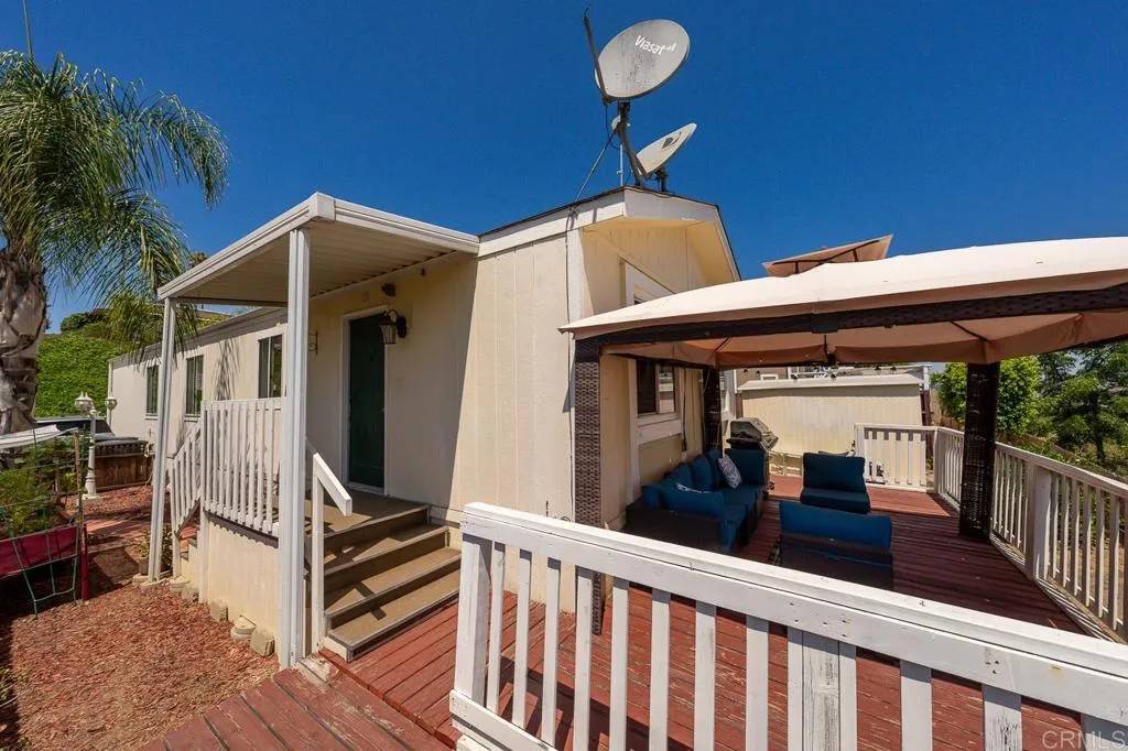 El Cajon, CA 92021,13162 Highway 8 Business SPC 4