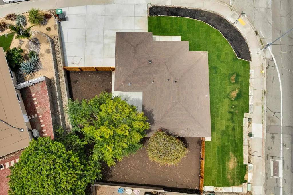 San Diego, CA 92115,3489 Glade Street