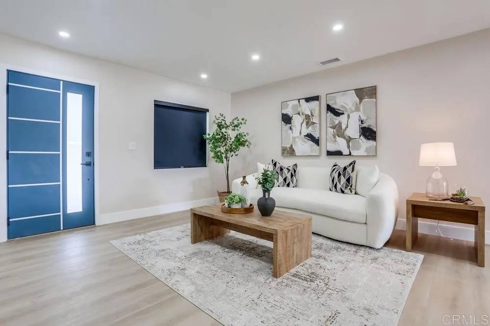 San Diego, CA 92115,4926 Cresita Drive