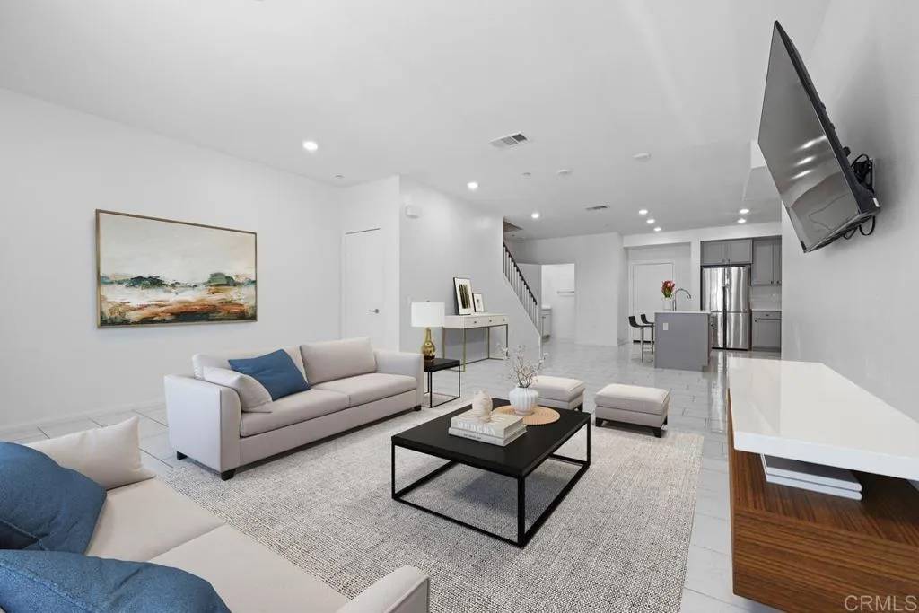 Chula Vista, CA 91915,2040 Mindoro Lane #4