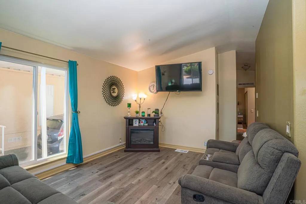 Santee, CA 92071,7908 Rancho Fanita Drive #21