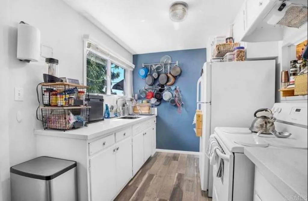 Lemon Grove, CA 91945,6816 Central Avenue