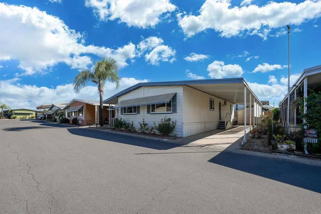 Ramona, CA 92065,1212 H #SPC 110