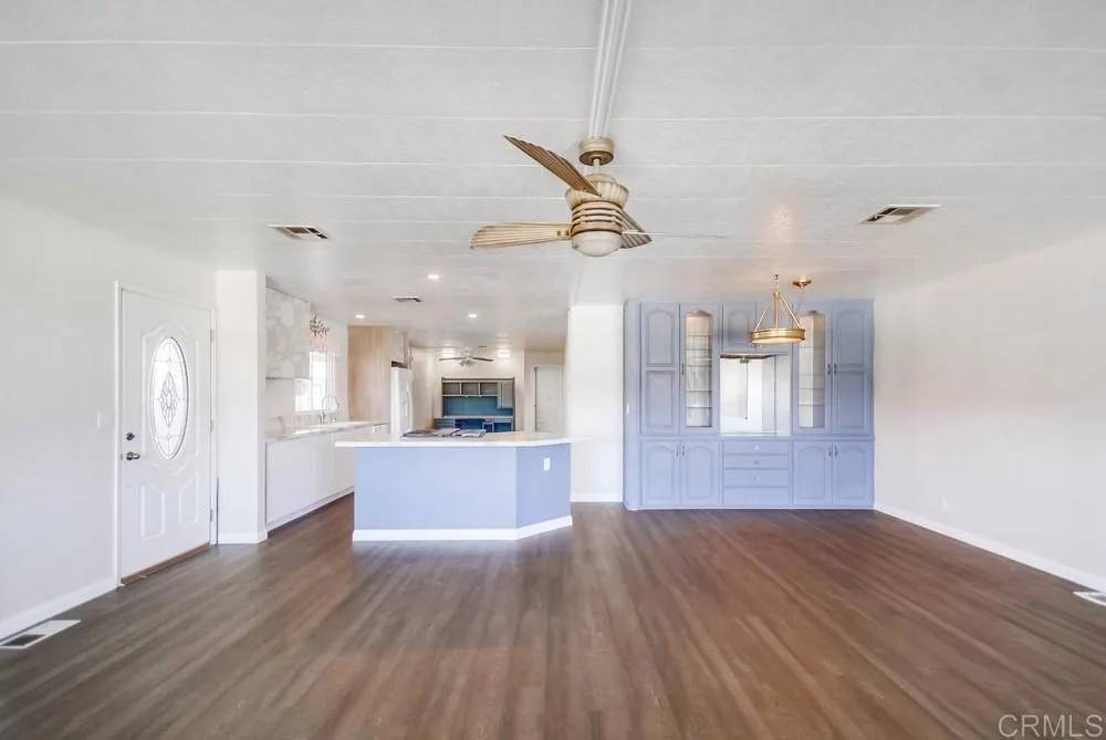 Lakeside, CA 92040,9500 Harritt Rd #70