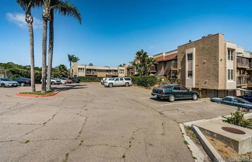 National City, CA 91950,1802 Via Las Palmas #37