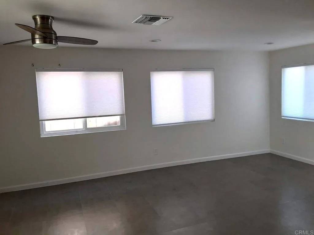 Spring Valley, CA 91977,8957 Harness